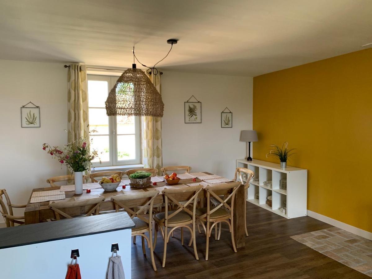 Chateau Du Mauny, Gites Et Chambres D'Hotes En Bourgogne Rosey Екстериор снимка
