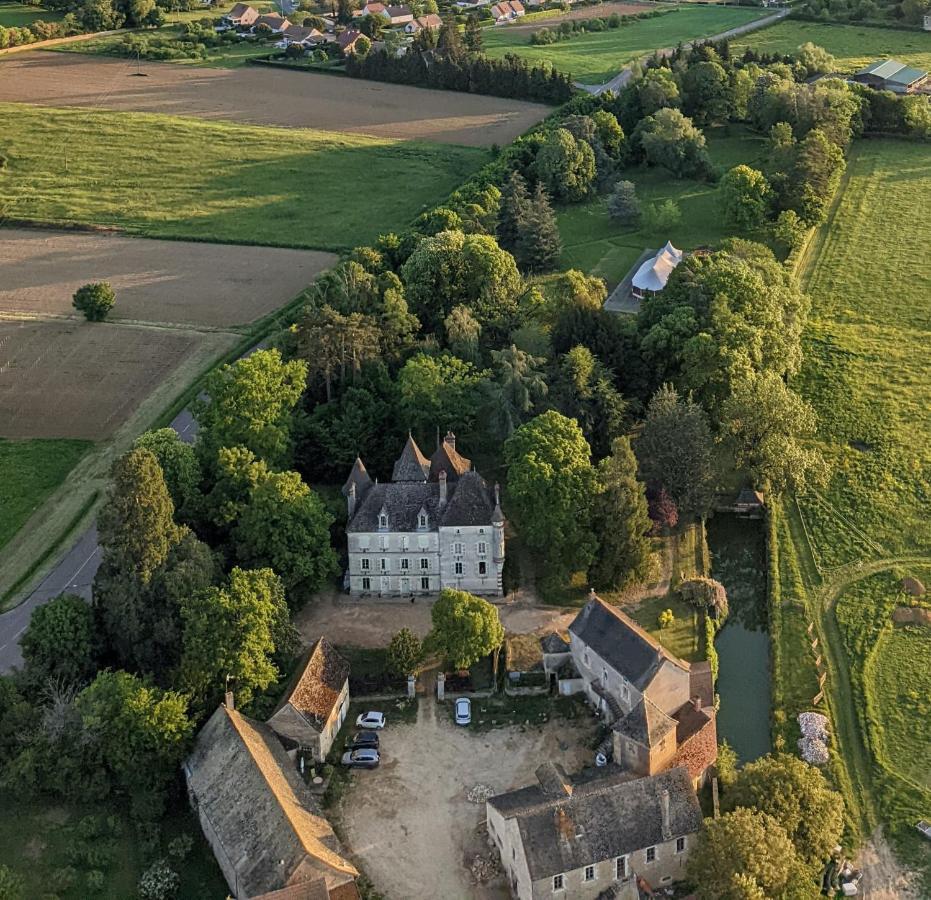 Chateau Du Mauny, Gites Et Chambres D'Hotes En Bourgogne Rosey Екстериор снимка
